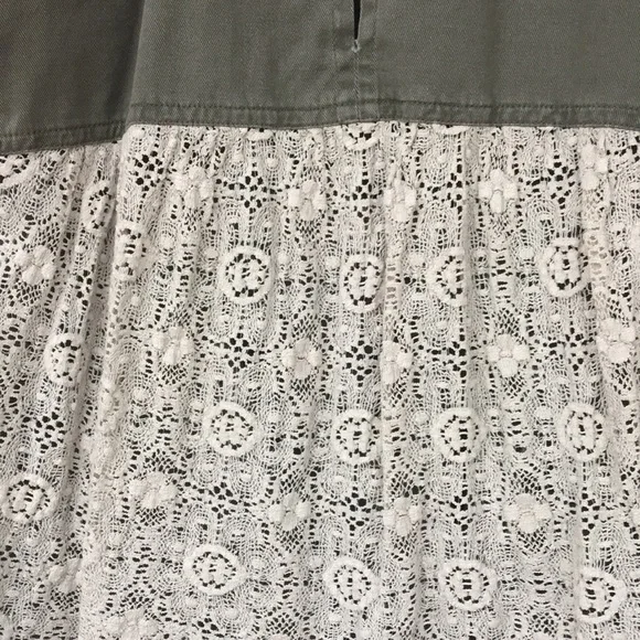 BKE gimmicks beaded lace back utility boho vest - Picture 10 of 10